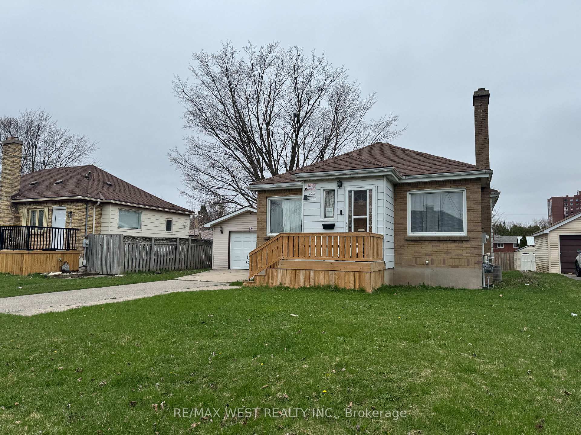 1512 Rushland Avenue, London East, ON, exterior