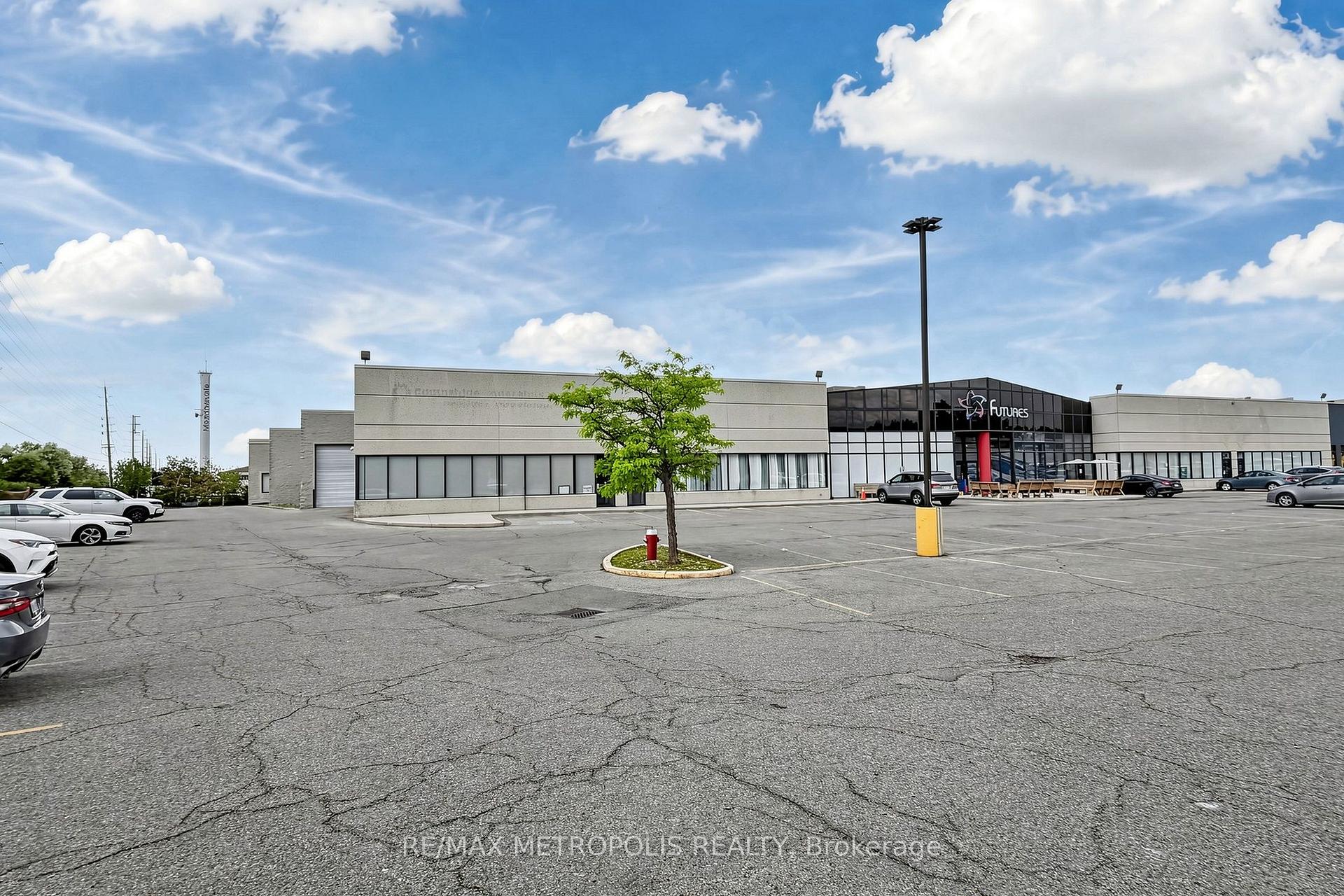 13 - 6991 Millcreek Drive, Mississauga, ON, exterior