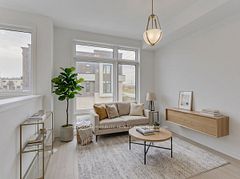 799 Heathrow Path, Oshawa, ON, exterior