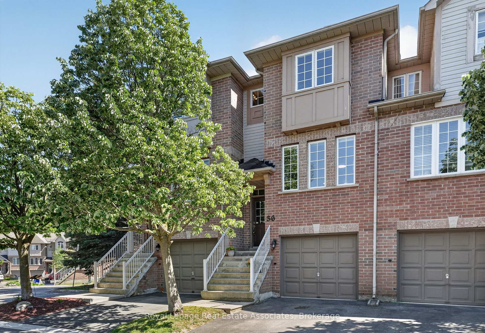 18 - 36 Palomino Trail, Halton Hills, ON, exterior