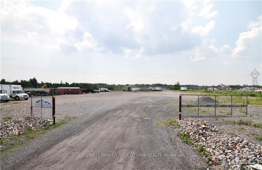 6710 BANK Street, Greely - Metcalfe - Osgoode - Vernon and Area, ON, exterior