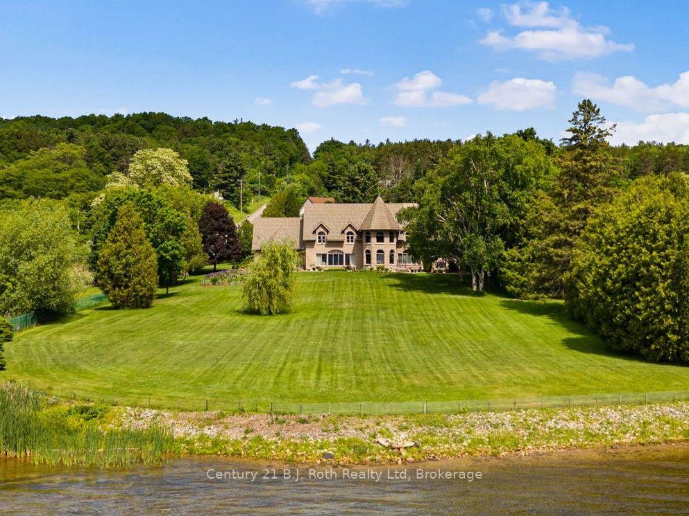 339 Champlain Road, Penetanguishene, ON, exterior