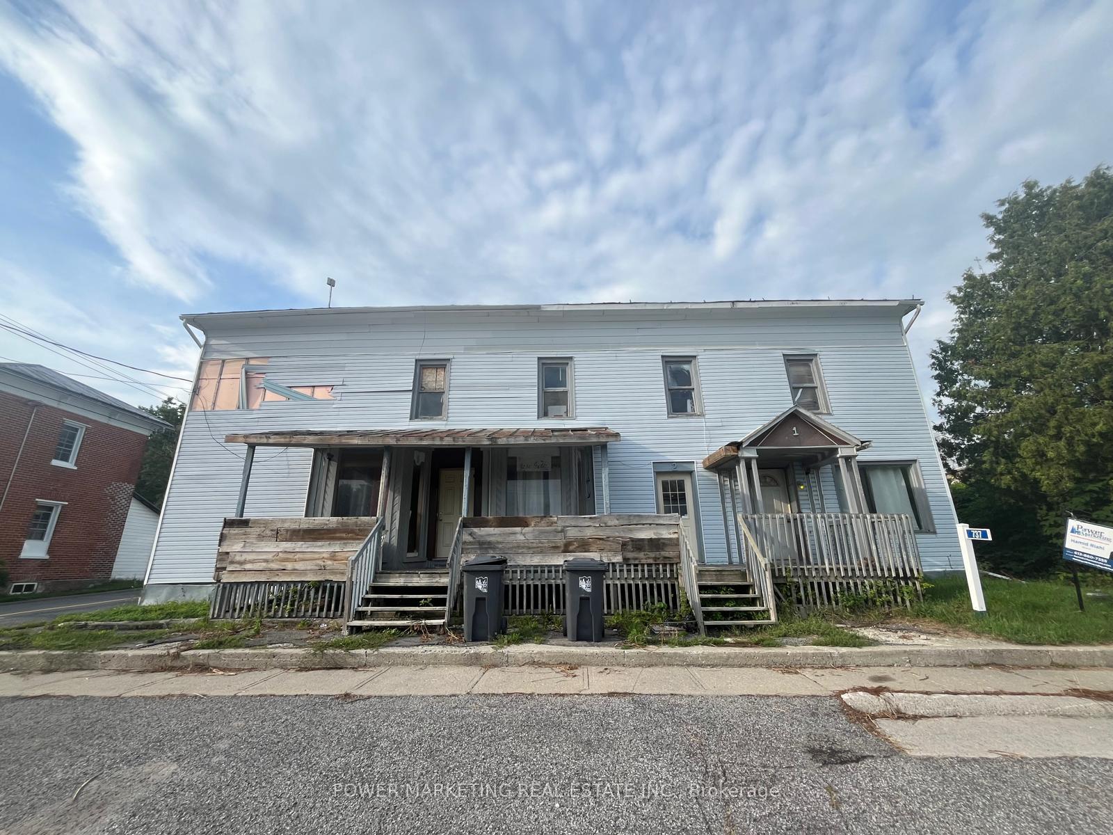 737 MAIN Street, Hawkesbury, ON, exterior