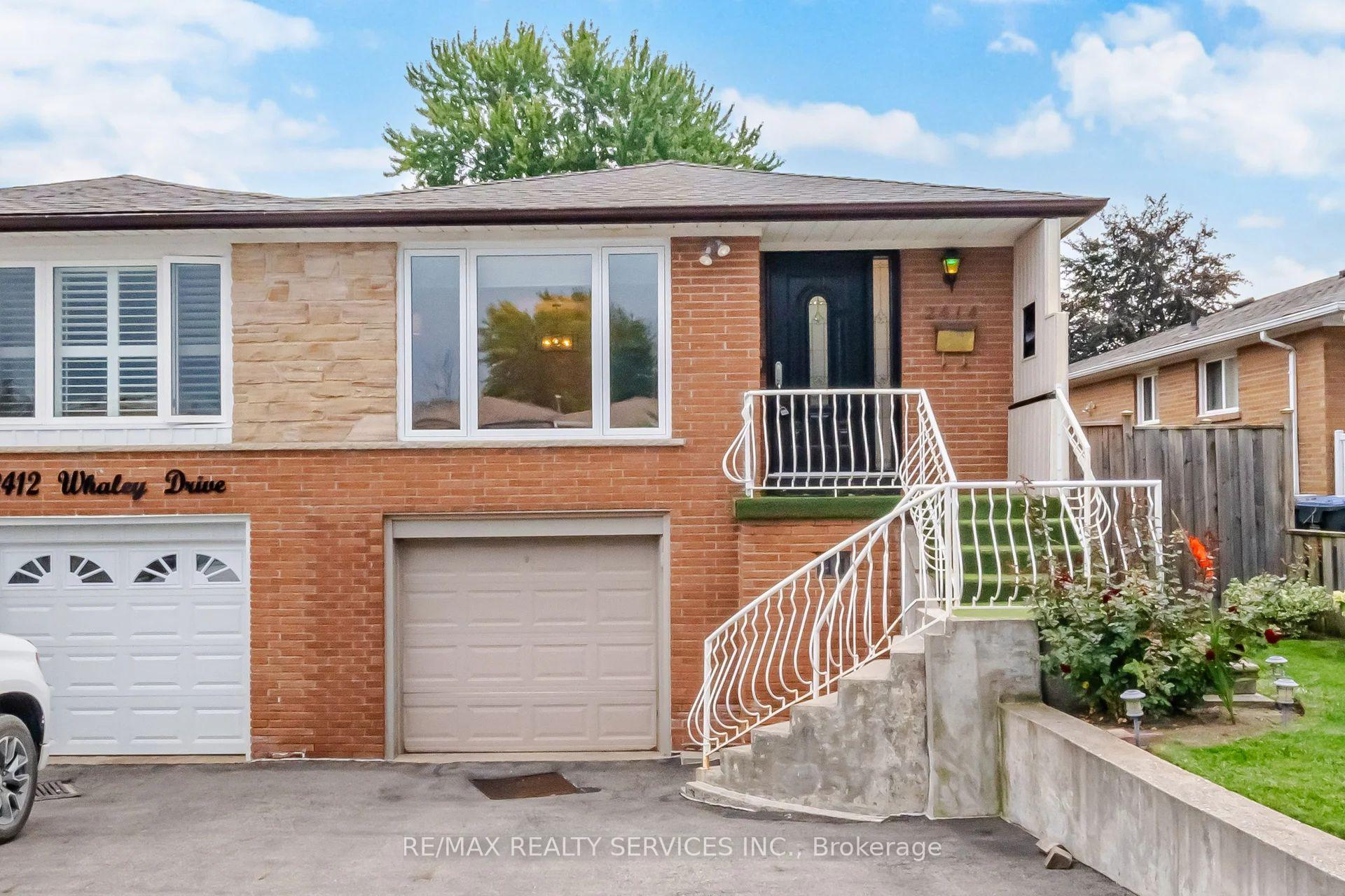 2414 Whaley Drive, Mississauga, ON, exterior