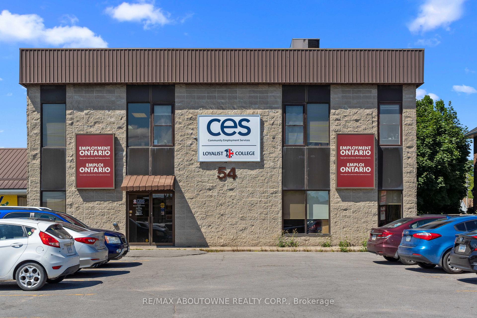 2 - 54 Dundas Street E, Belleville, ON, exterior