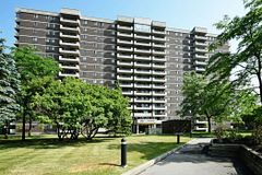 810 - 1705 Playfair Drive, Alta Vista and Area, ON, exterior