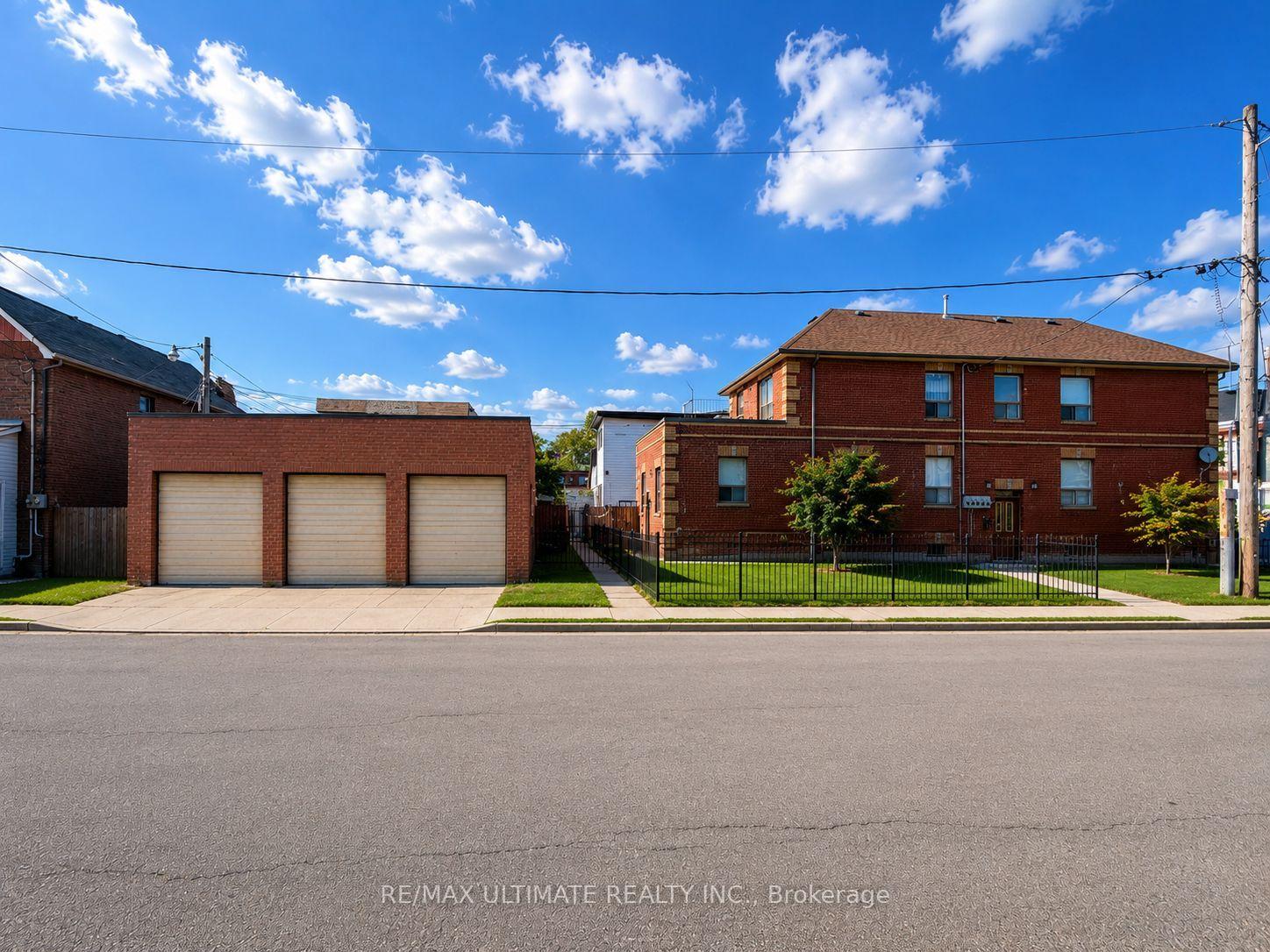 1440 DUFFERIN Street, Toronto W02, ON, exterior