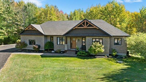 524 Osmond Daley Drive, Carp - Huntley Ward, ON, exterior