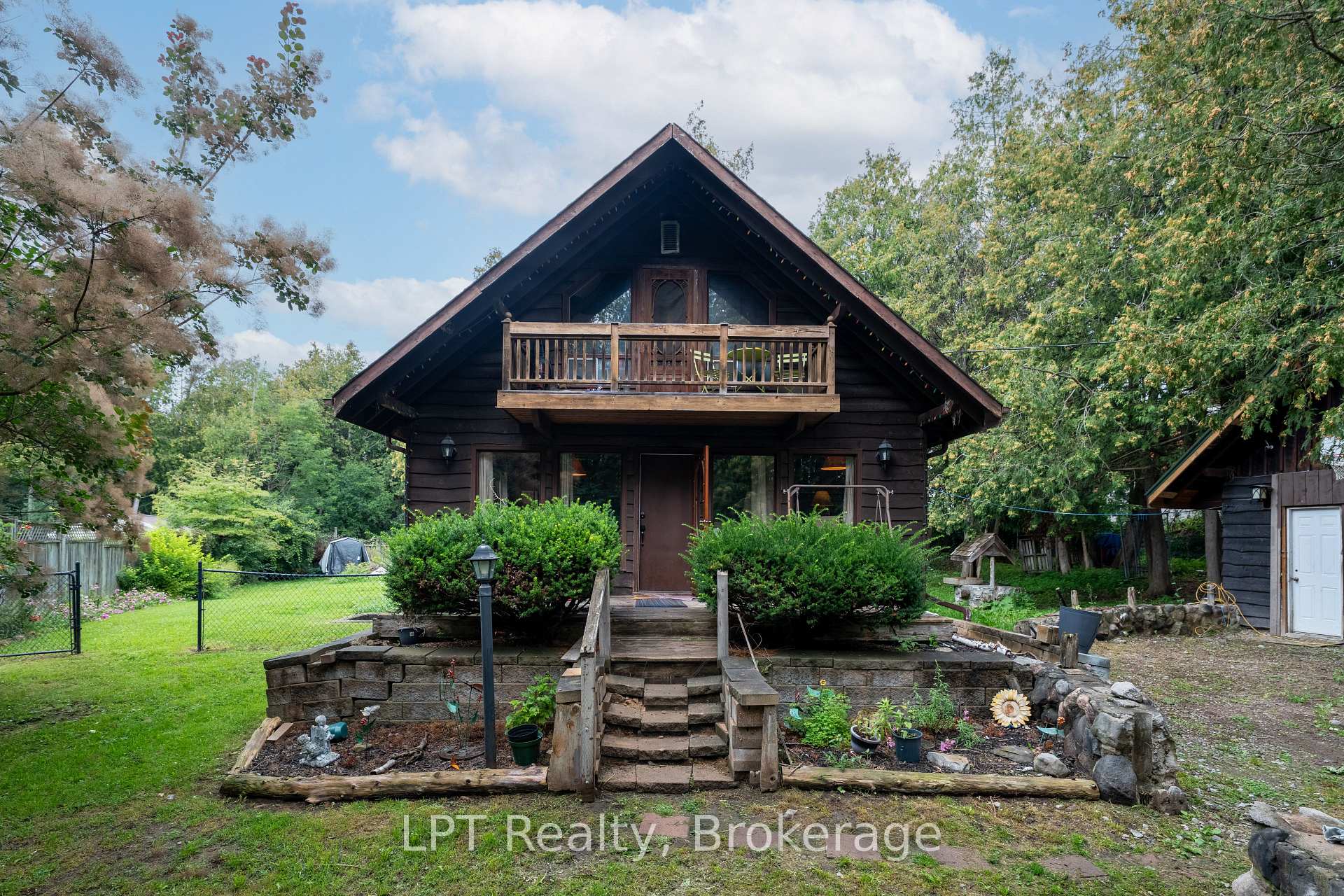 1201 Meadowview Road, Kawartha Lakes, ON, exterior