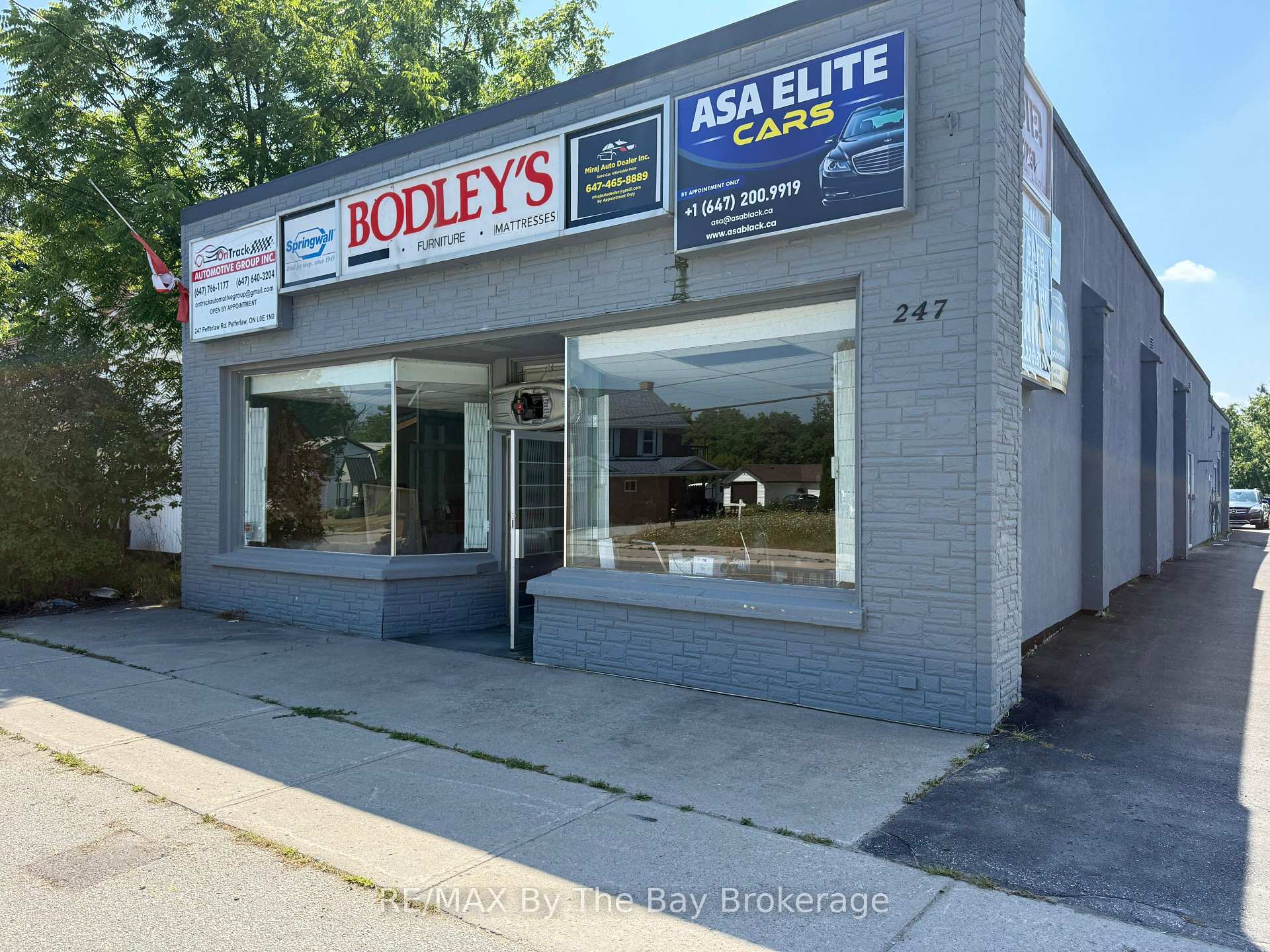 247 Pefferlaw Road, Georgina, ON, exterior