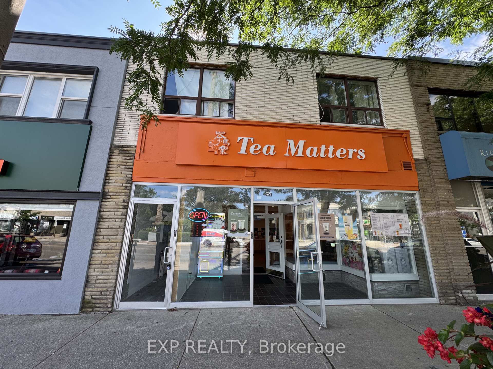 5 - 259 Lakeshore Road E, Mississauga, ON, exterior