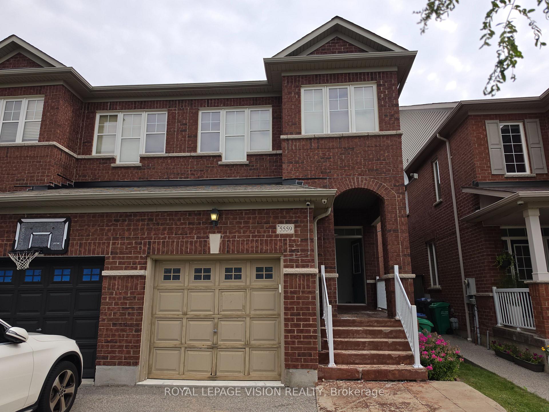 5559 Bonnie Street, Mississauga, ON, exterior