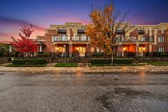23 White Oaks Road, Barrie, ON, exterior