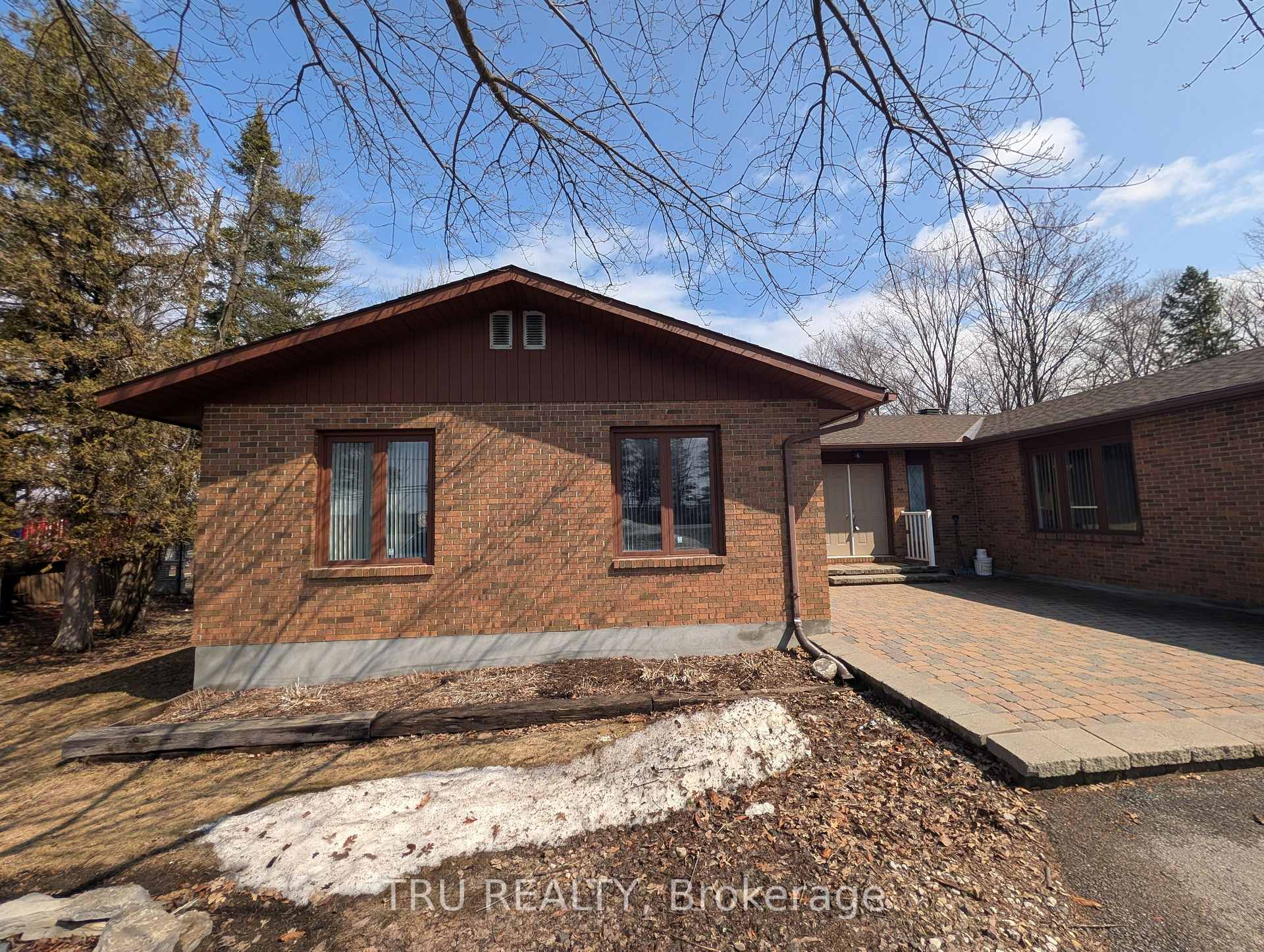 Unit A - 1083 Carp Road, Stittsville - Munster - Richmond, ON, exterior