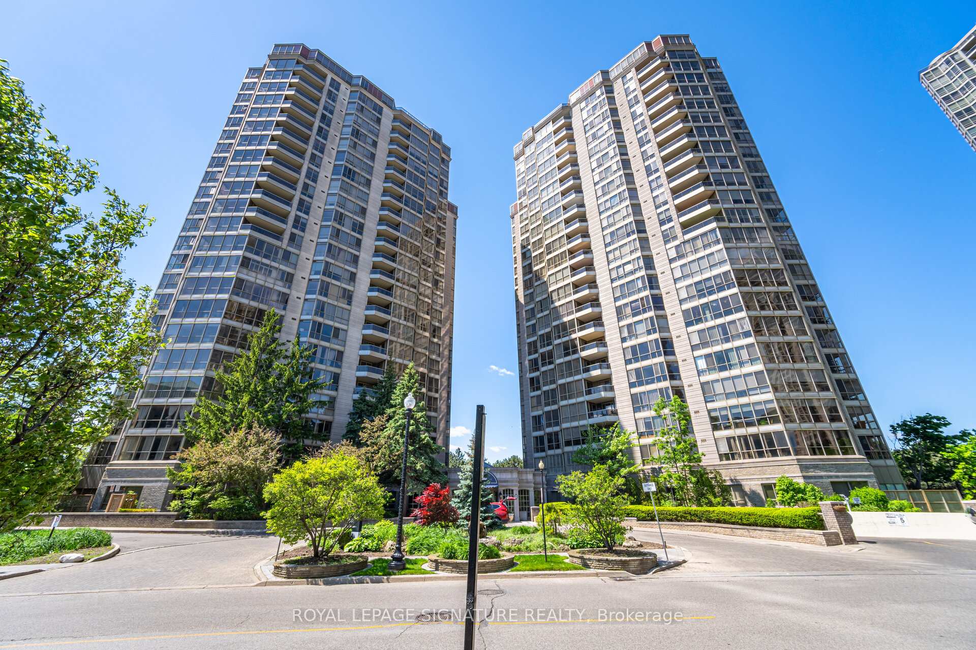 2310 - 55 Kingsbridge Garden Circle, Mississauga, ON, exterior