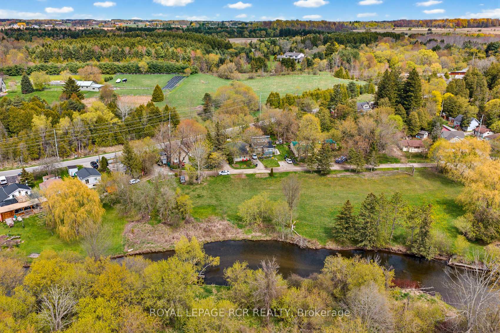 13 Old Pavilion Road, Caledon, ON, exterior