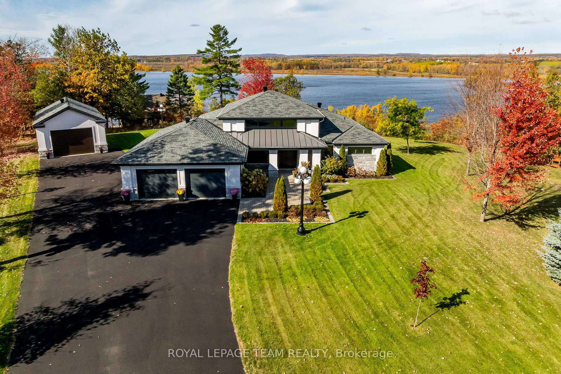 153 Adrien Street, Clarence-Rockland, ON, exterior