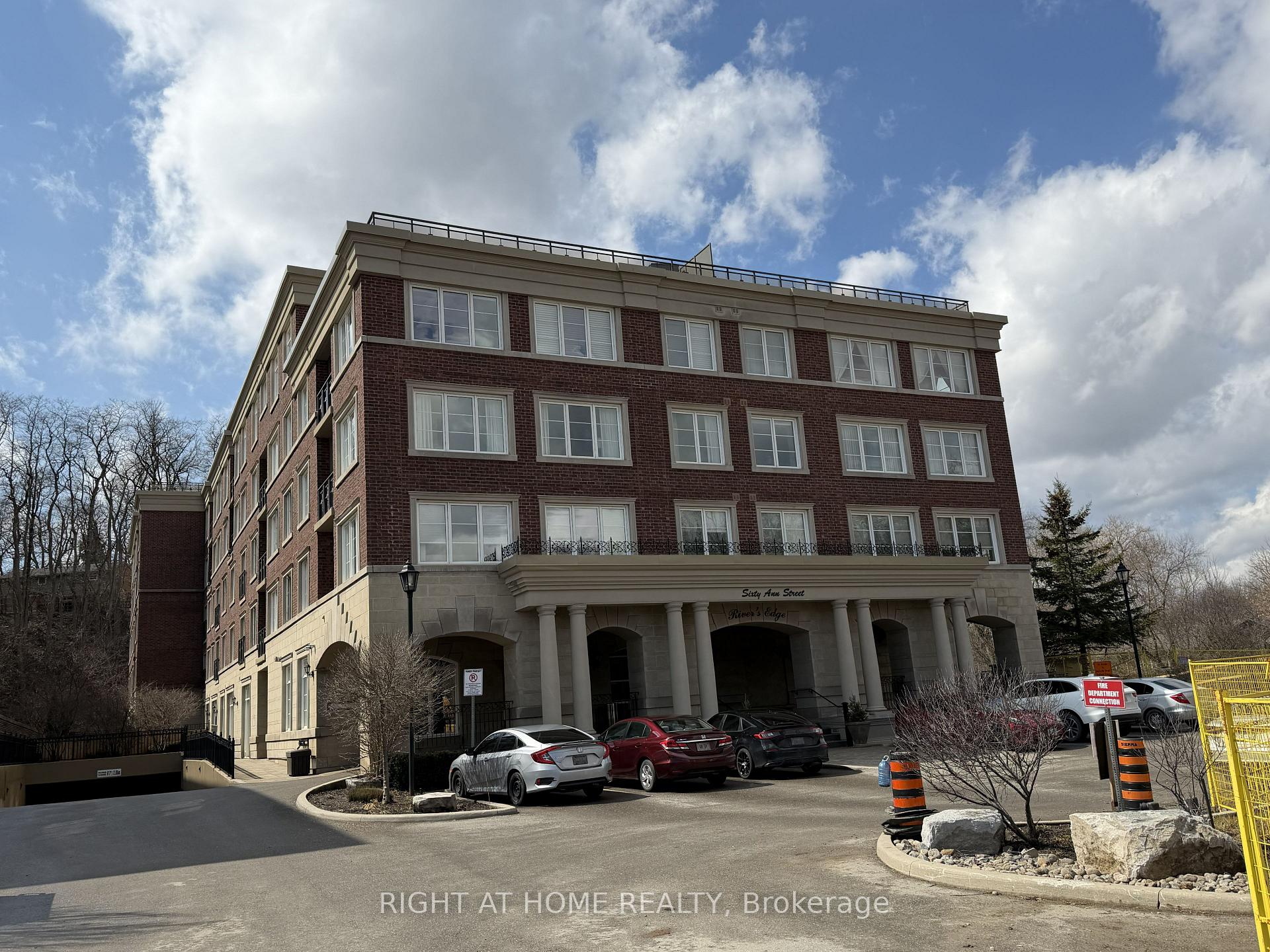 309 - 60 Ann Street, Caledon, ON, exterior