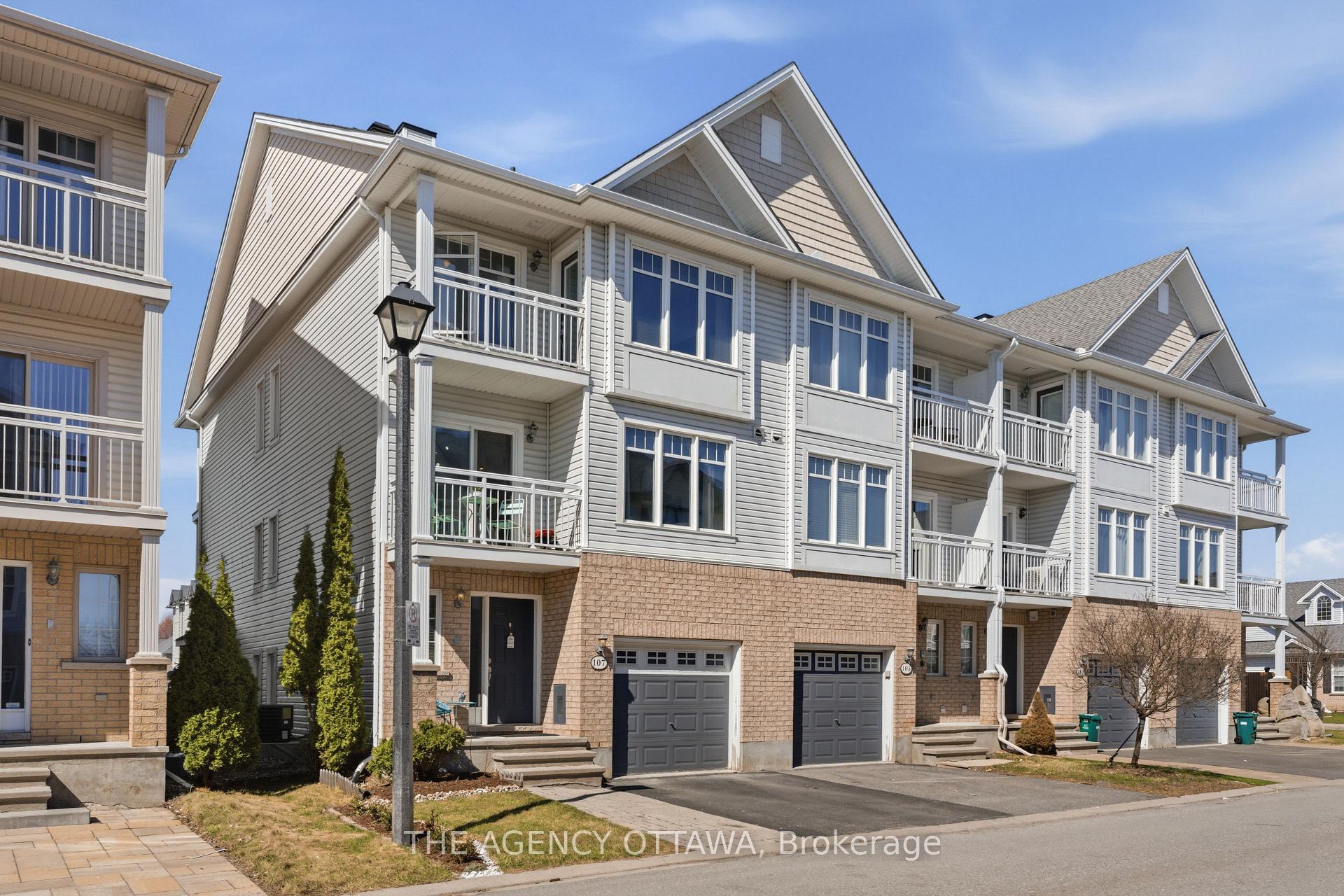 107 Caithness Private, Orleans - Convent Glen and Area, ON, exterior