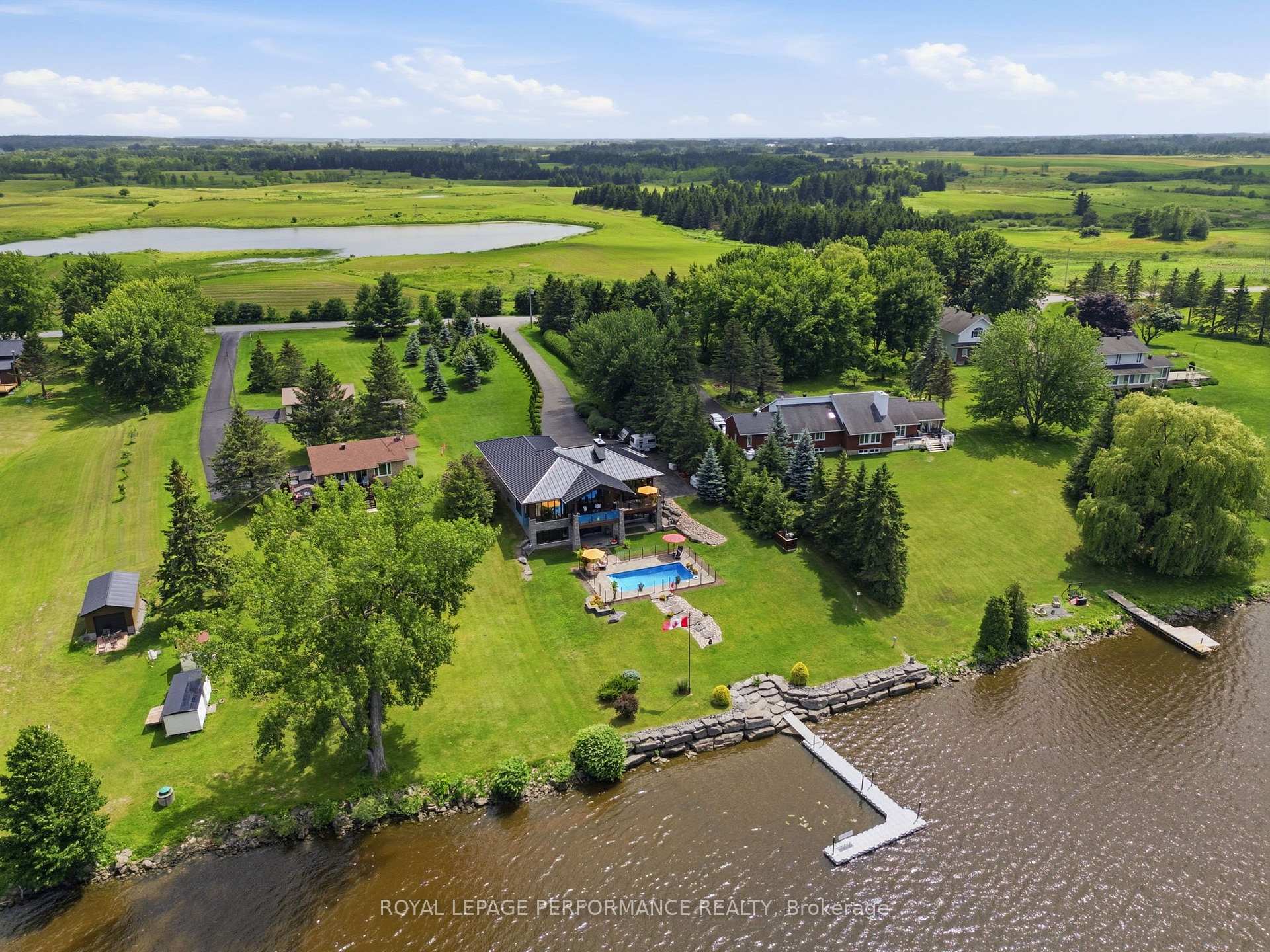 263 Du Domaine Road, Alfred and Plantagenet, ON, exterior