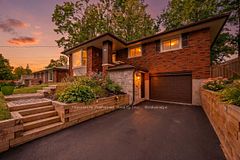 313 Lindan Avenue, Selwyn, ON, exterior