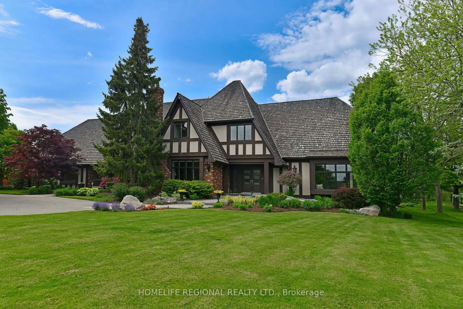 14 Buggey Lane, Ajax, ON, exterior