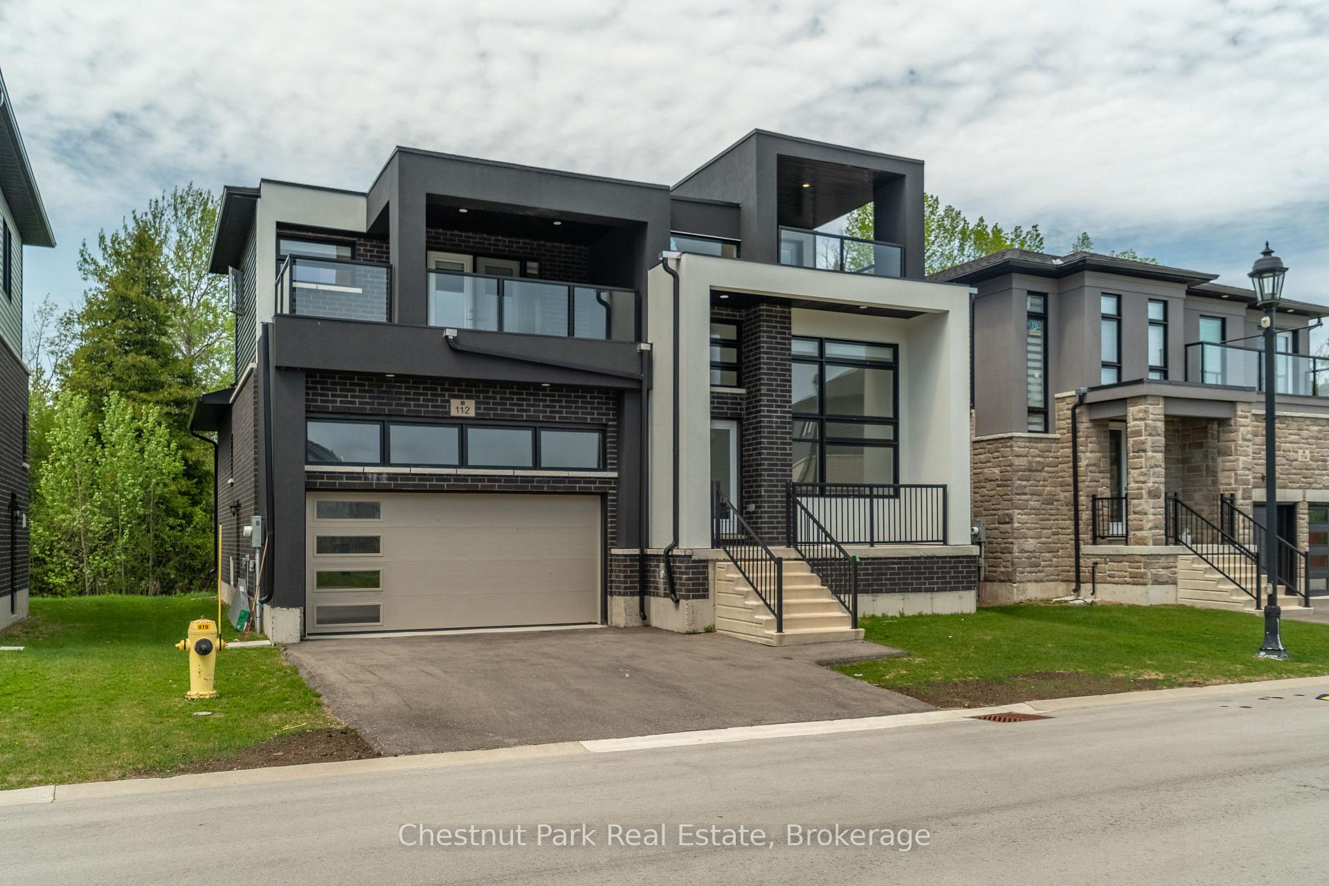 112 Sebastian Street, Blue Mountains, ON, exterior