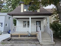 140 Napier Street, Sarnia, ON, exterior
