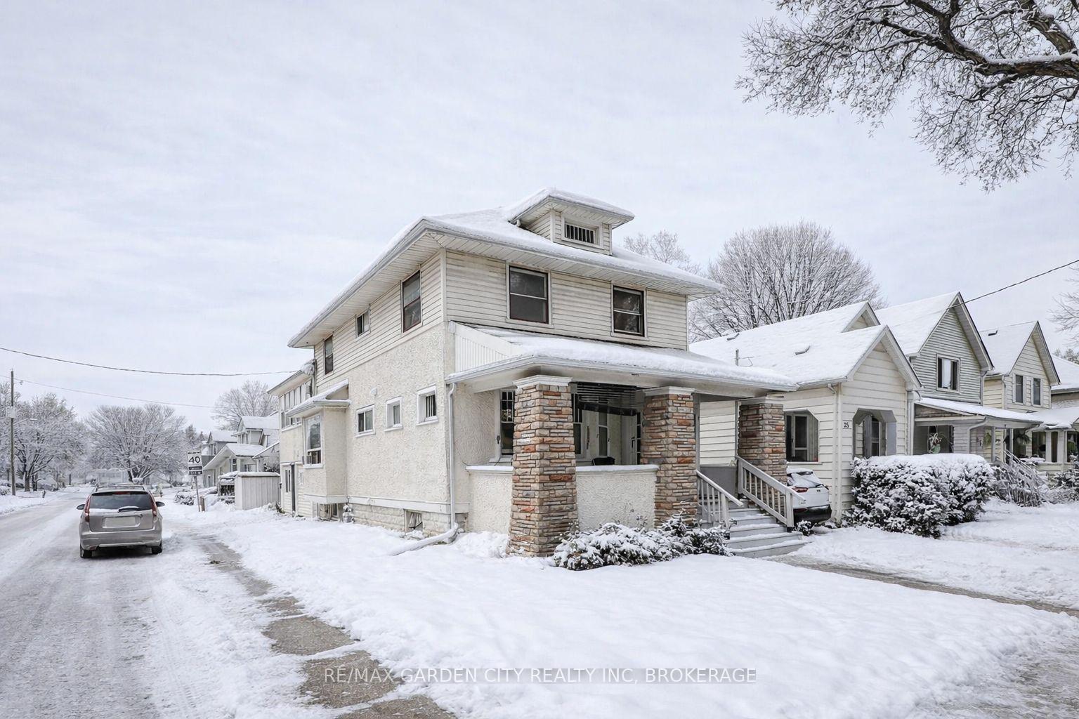 213 Geneva Street, St. Catharines, ON, exterior