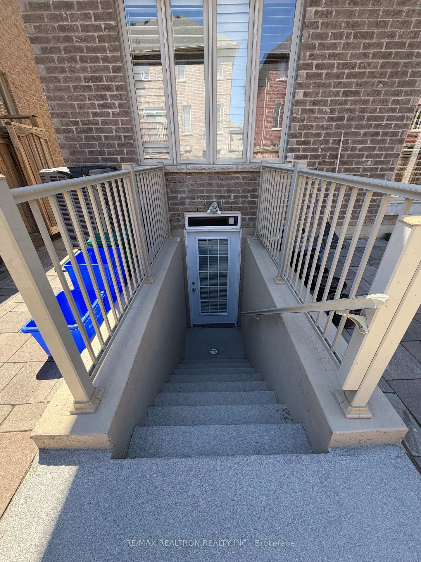 BSMT - 105 Stannardville Drive, Ajax, ON, exterior