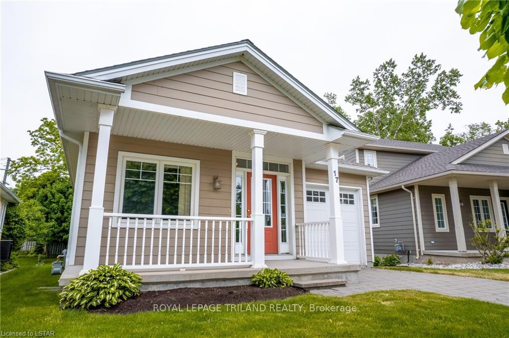 17 VILLAGE Gate, Lambton Shores, ON, exterior