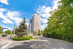 1106 - 200 BURNHAMTHORPE Road E, Mississauga, ON, exterior