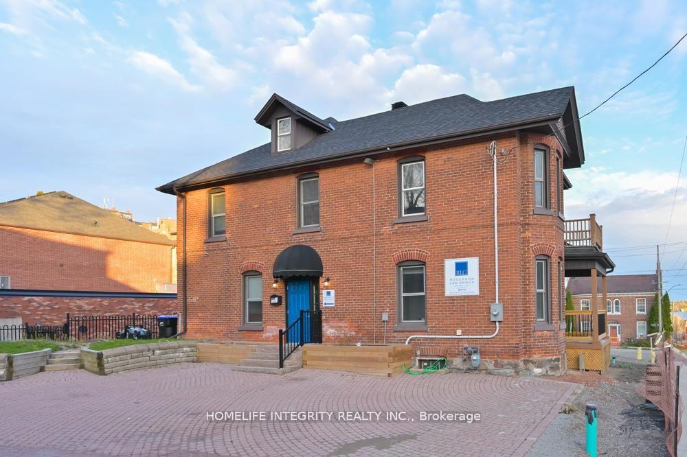 25 BERCZY Street, Barrie, ON, exterior