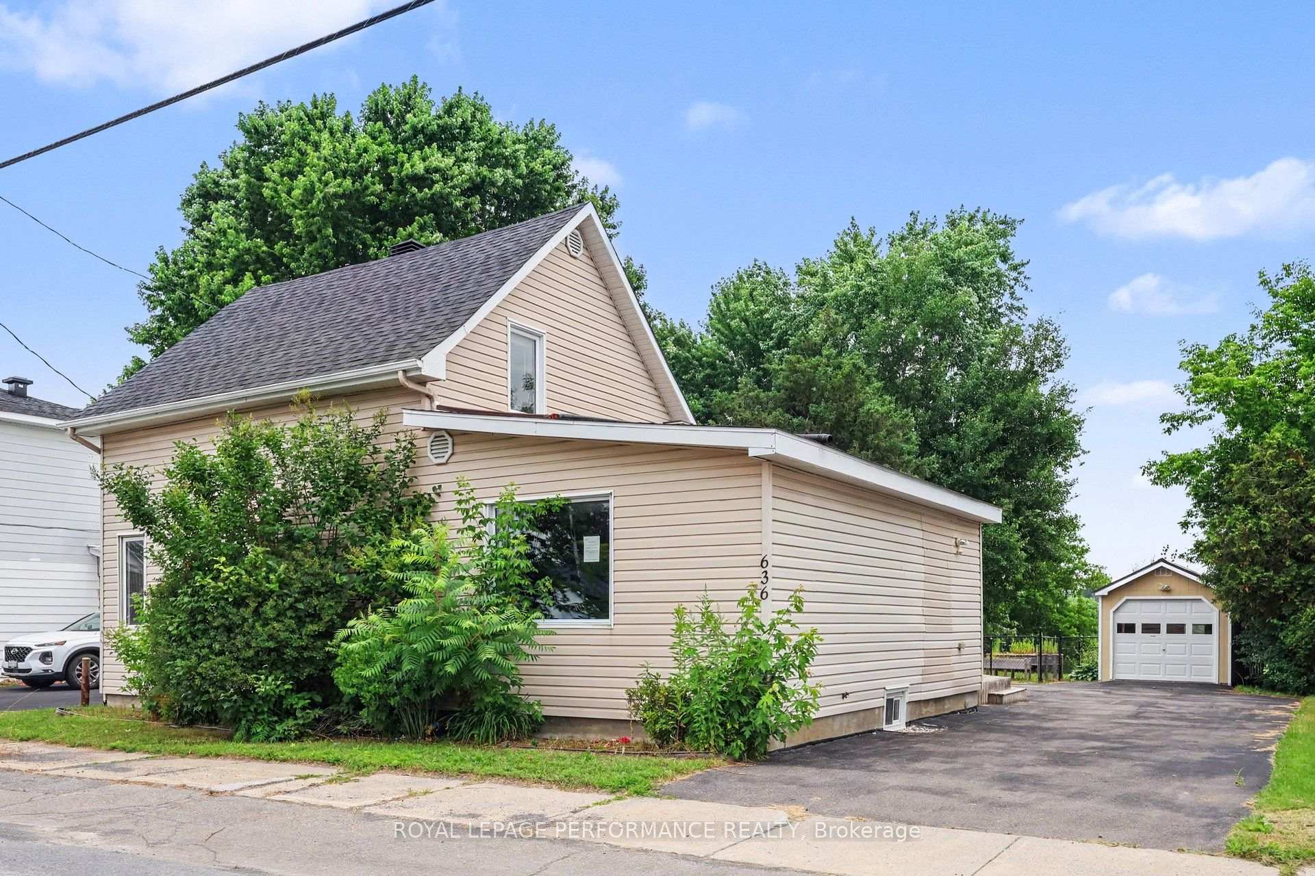 636 County Road 9 Road, Alfred and Plantagenet, ON, exterior