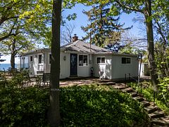 689 Sandy Bay Road, Haldimand, ON, exterior