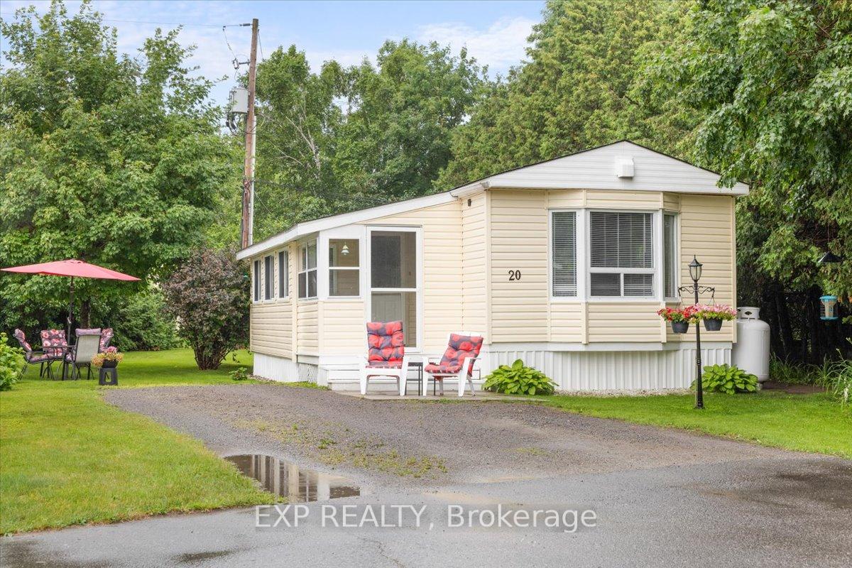 20 Pinewood Avenue, Beckwith, ON, exterior