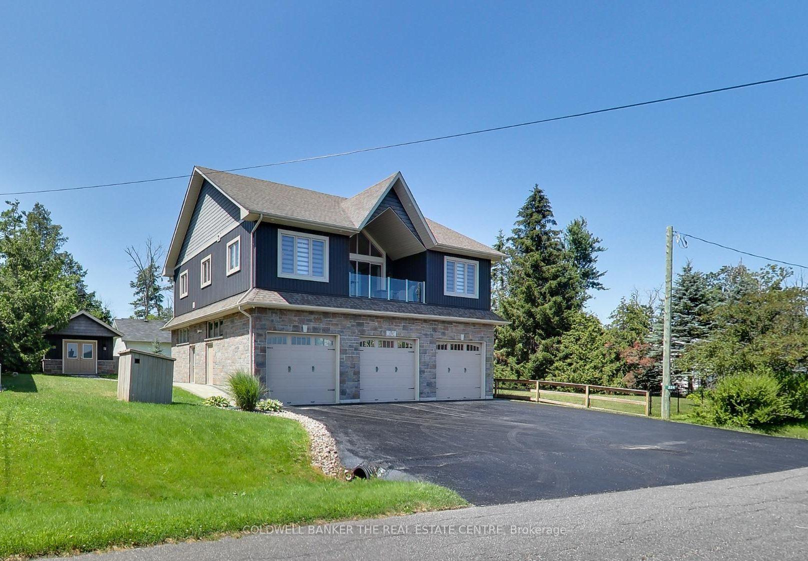 224 Lakeshore Road E, Oro-Medonte, ON, exterior