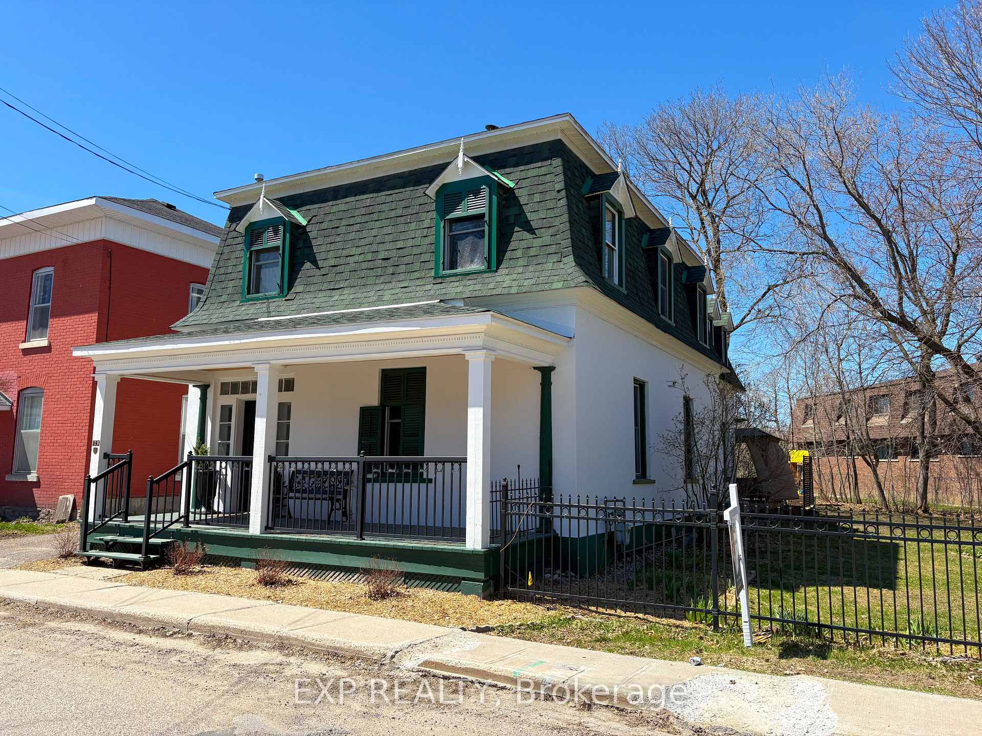 128 RENFREW Avenue E, Renfrew, ON, exterior