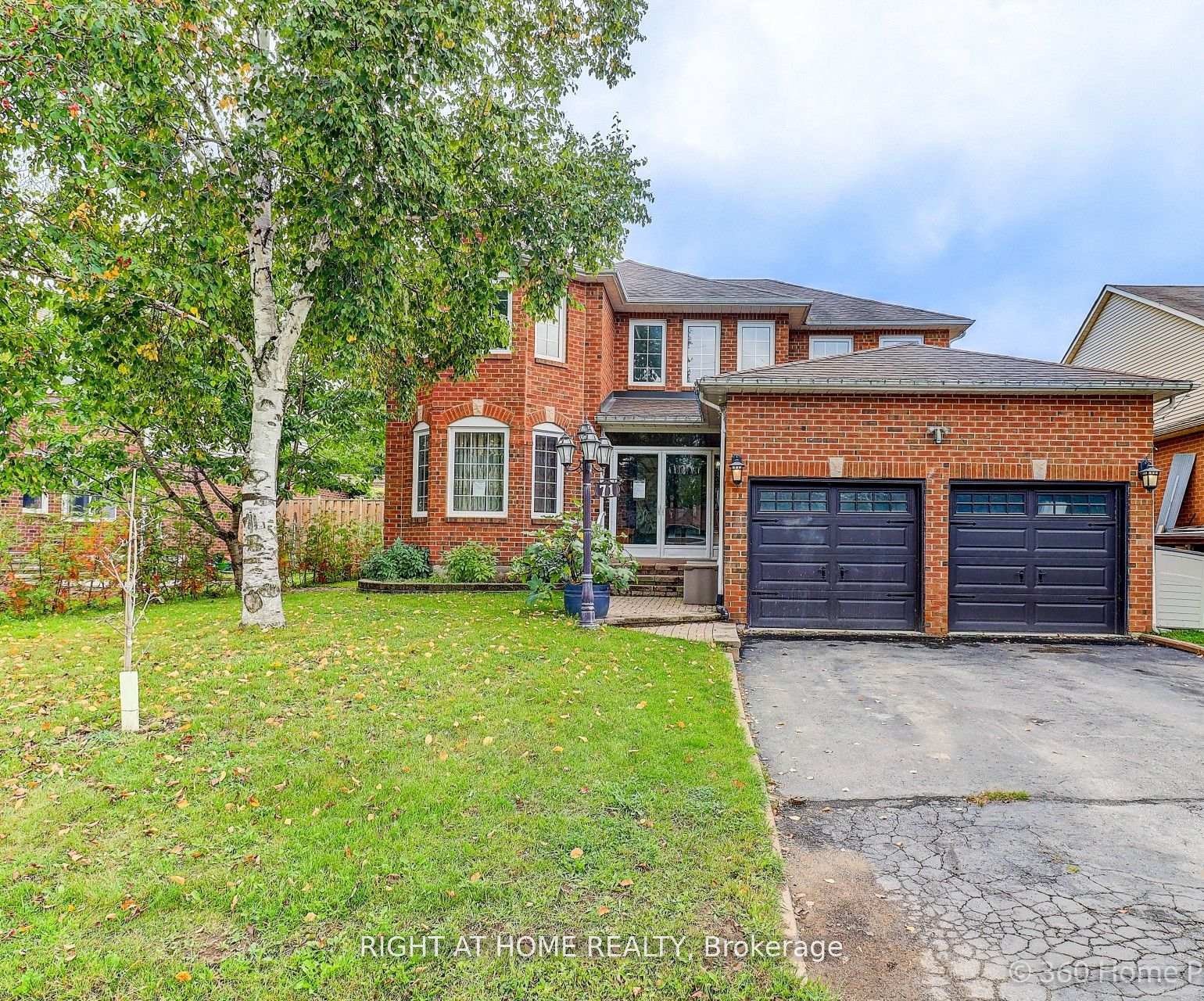 71 Church Street, Georgina, ON, exterior