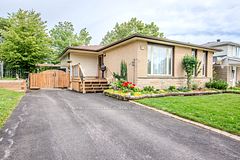 12 Daphne Crescent, Barrie, ON, exterior