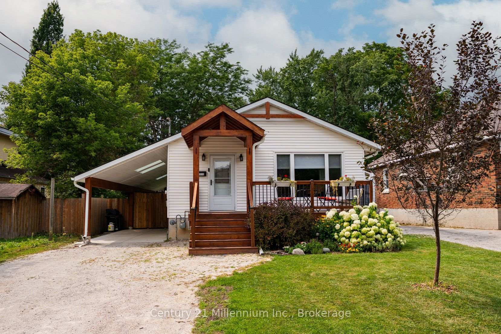 1512 5th Ave A Avenue W, Owen Sound, ON, exterior