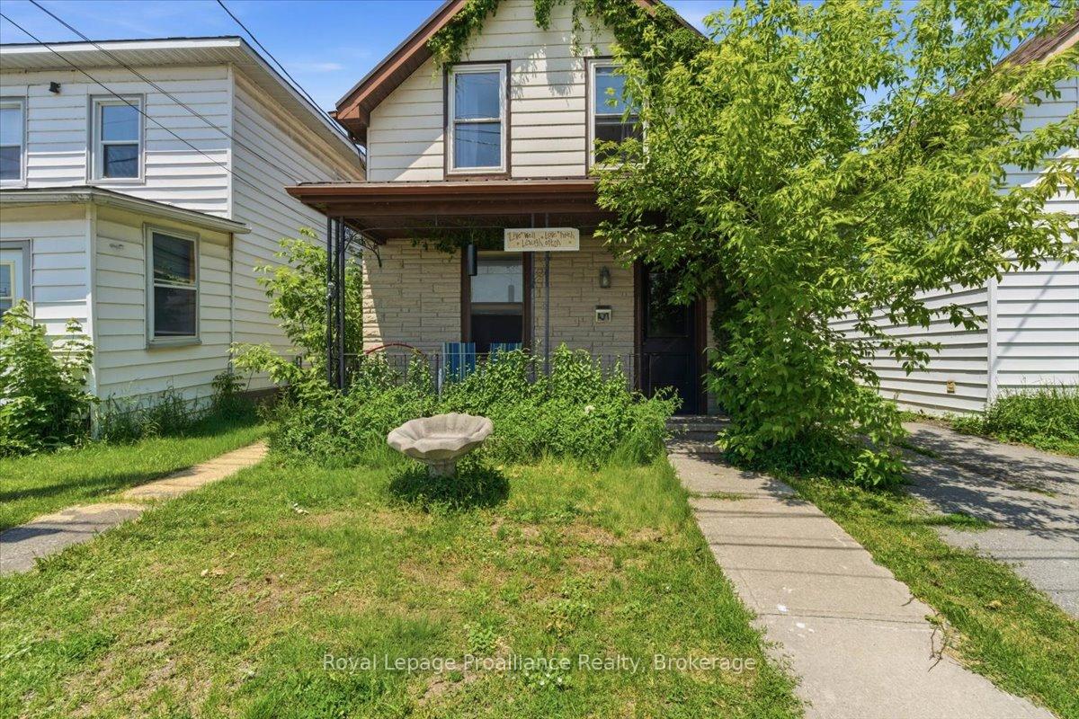 431 Main Street, Deseronto, ON, exterior