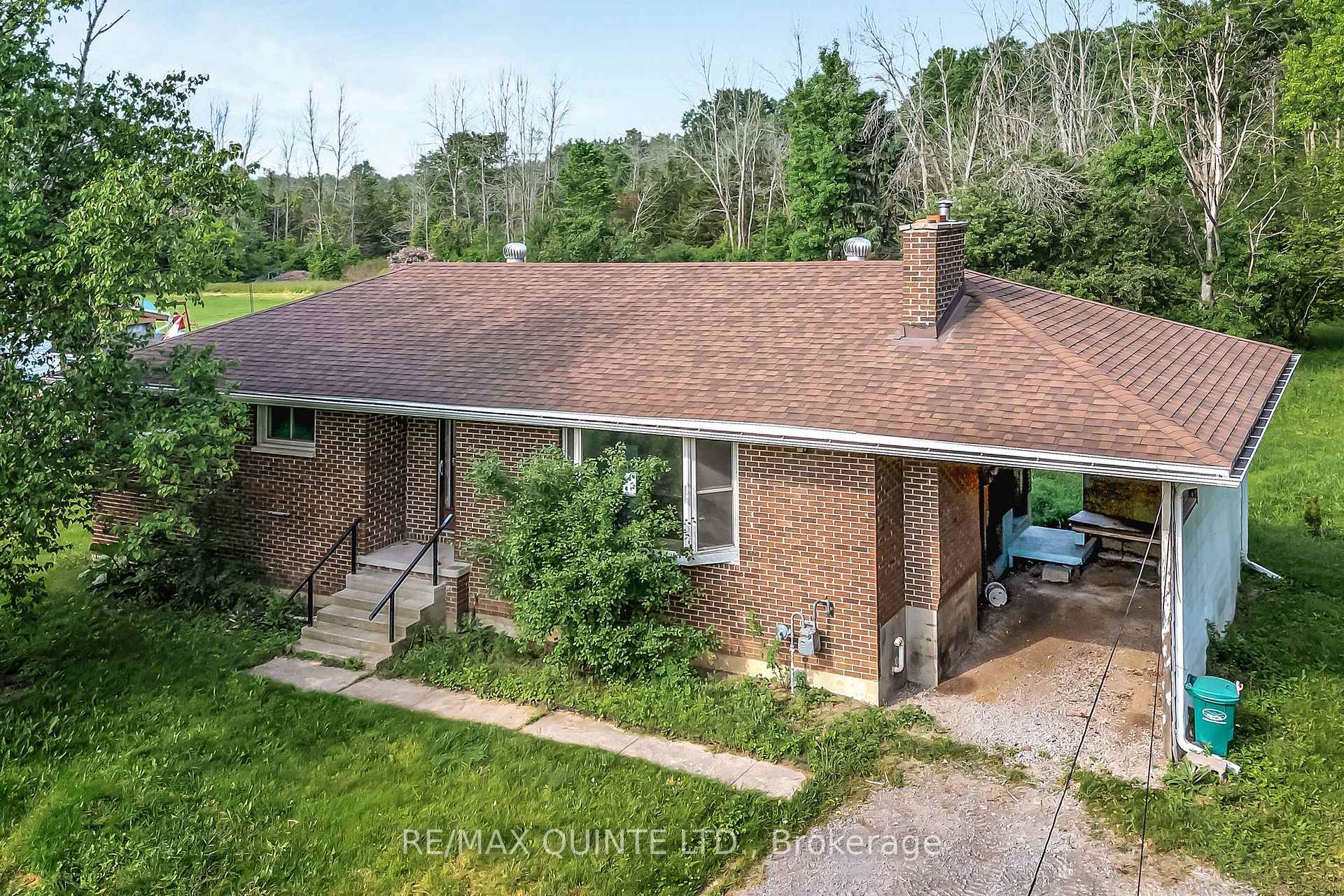403 Whites Road, Quinte West, ON, exterior