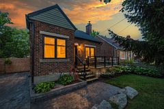258 College Street, Kingston, ON, exterior
