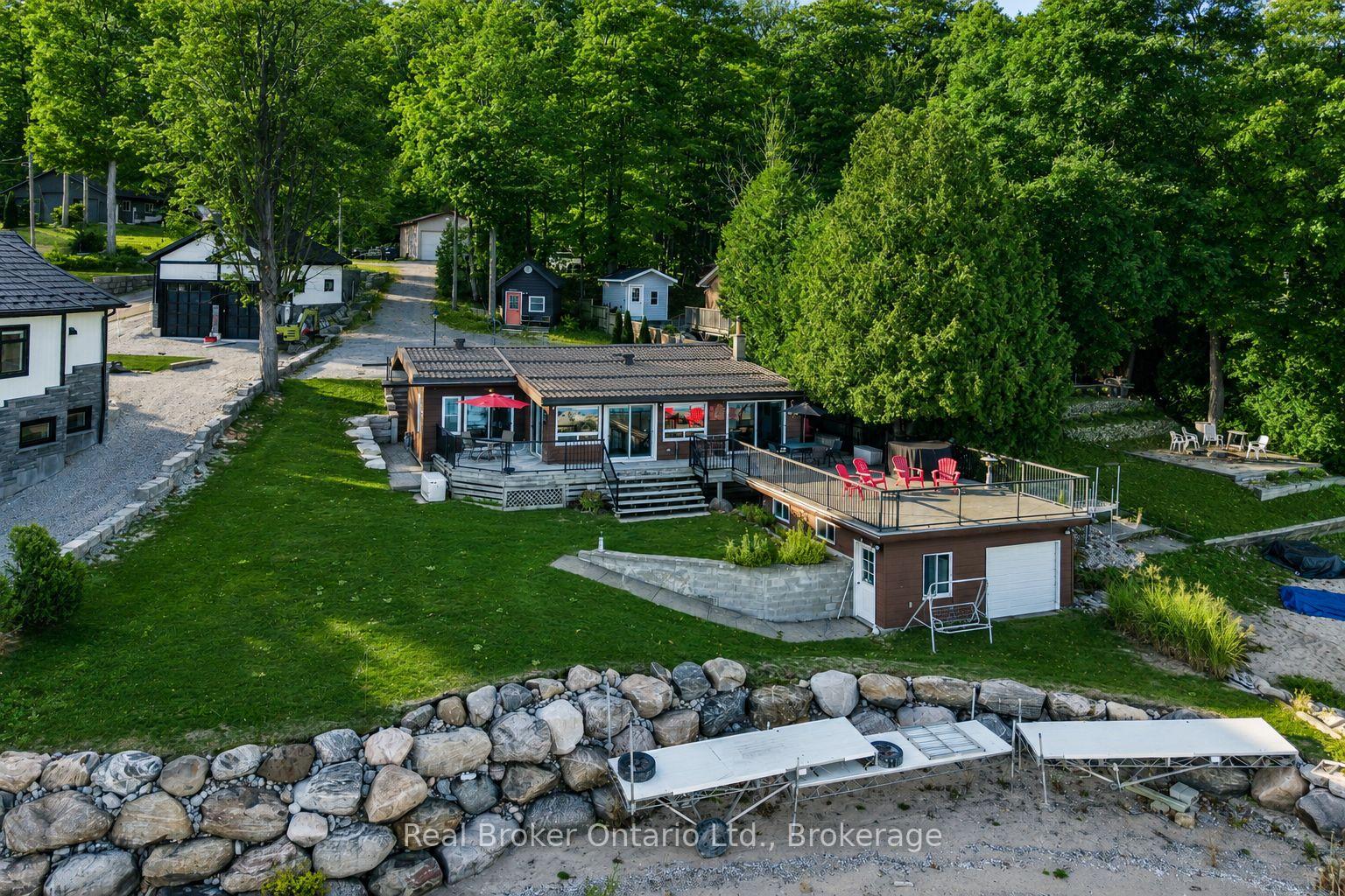 417 Pheasant Lane, Midland, ON, exterior