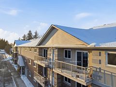 304 - 841 Battell Street, Cobourg, ON, exterior