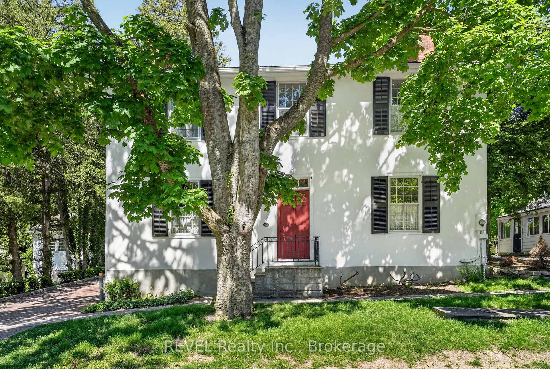 235 Simcoe Street, Niagara-on-the-Lake, ON, exterior