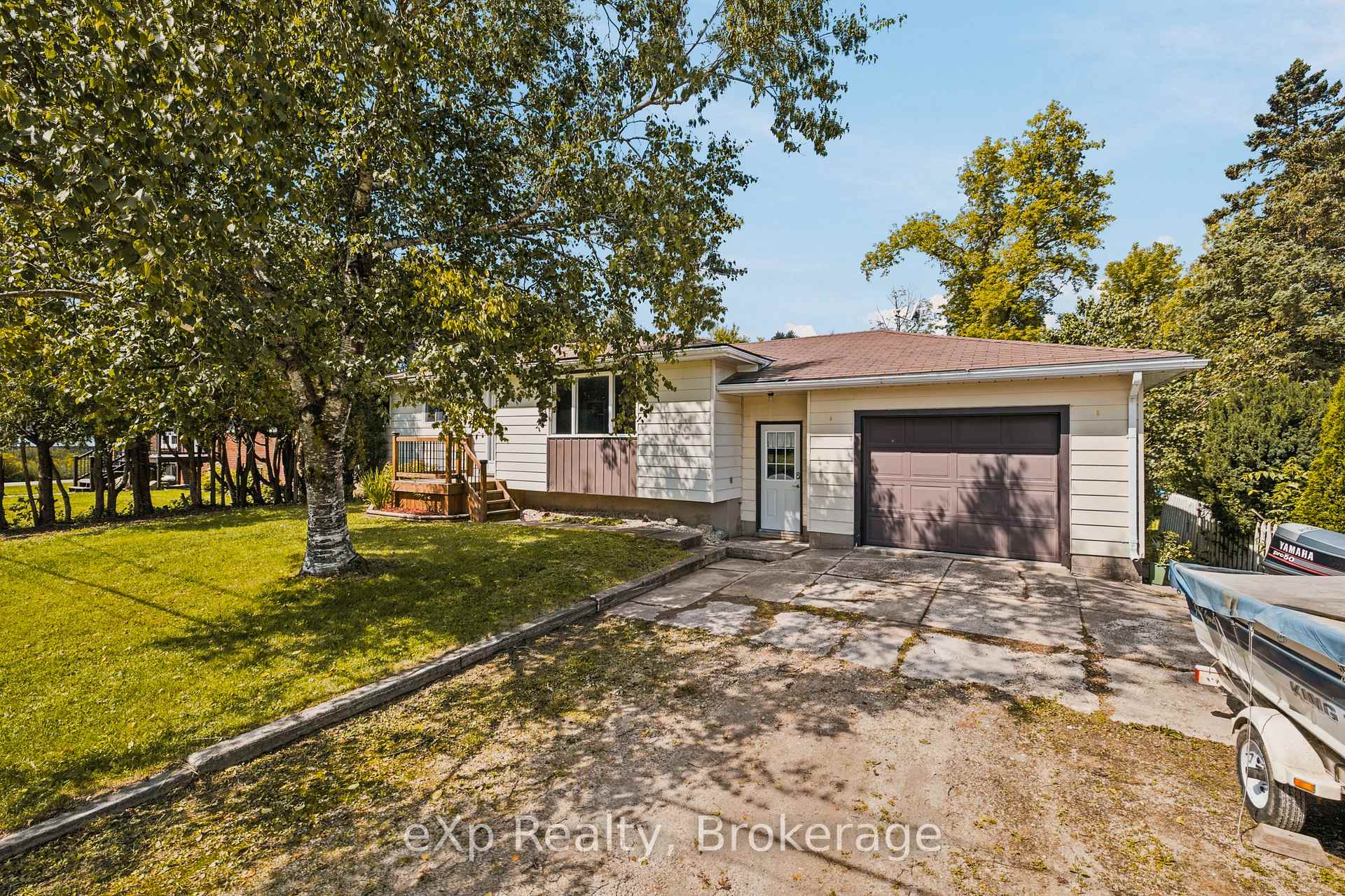 8 Grey Street, Southgate, ON, exterior