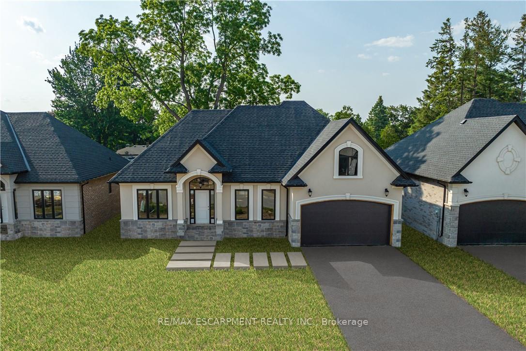 35 Cesar Place, Hamilton, ON, exterior