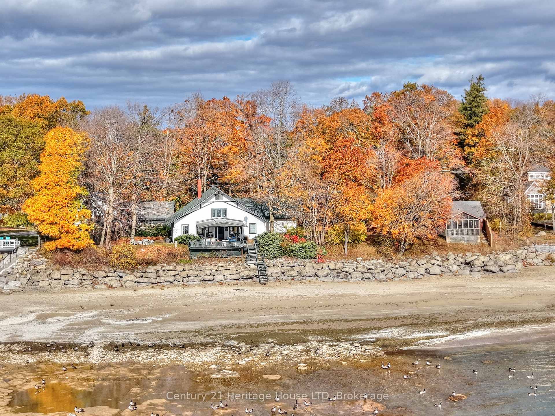 1033 FIRELANE 1 Road, Port Colborne, ON, exterior